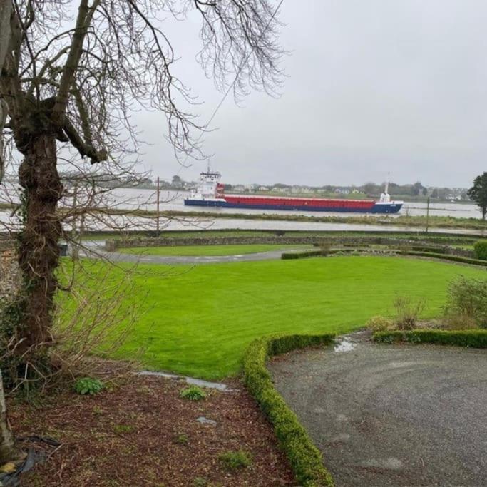 The Courtyard Queensborough Drogheda Bagian luar foto
