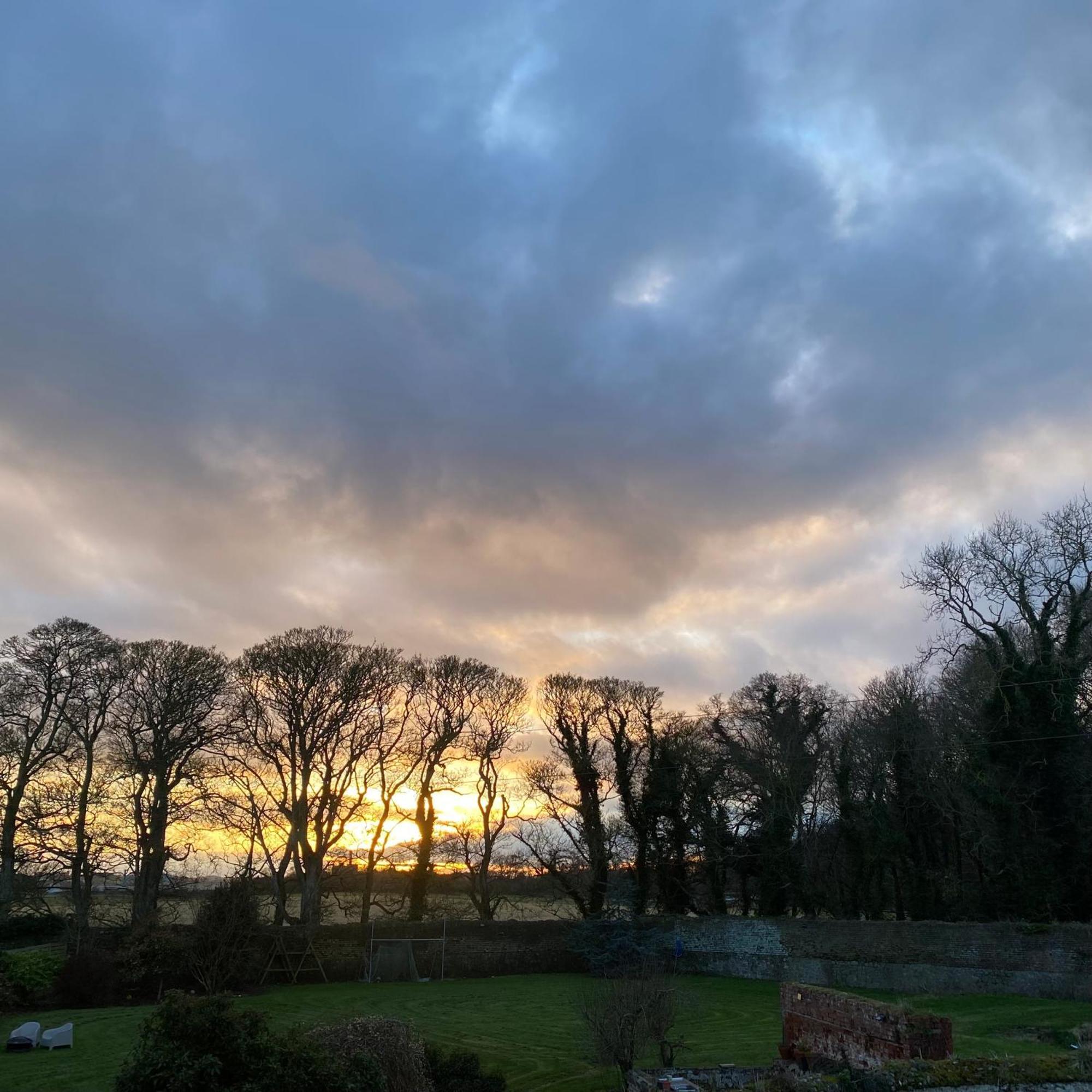 The Courtyard Queensborough Drogheda Bagian luar foto